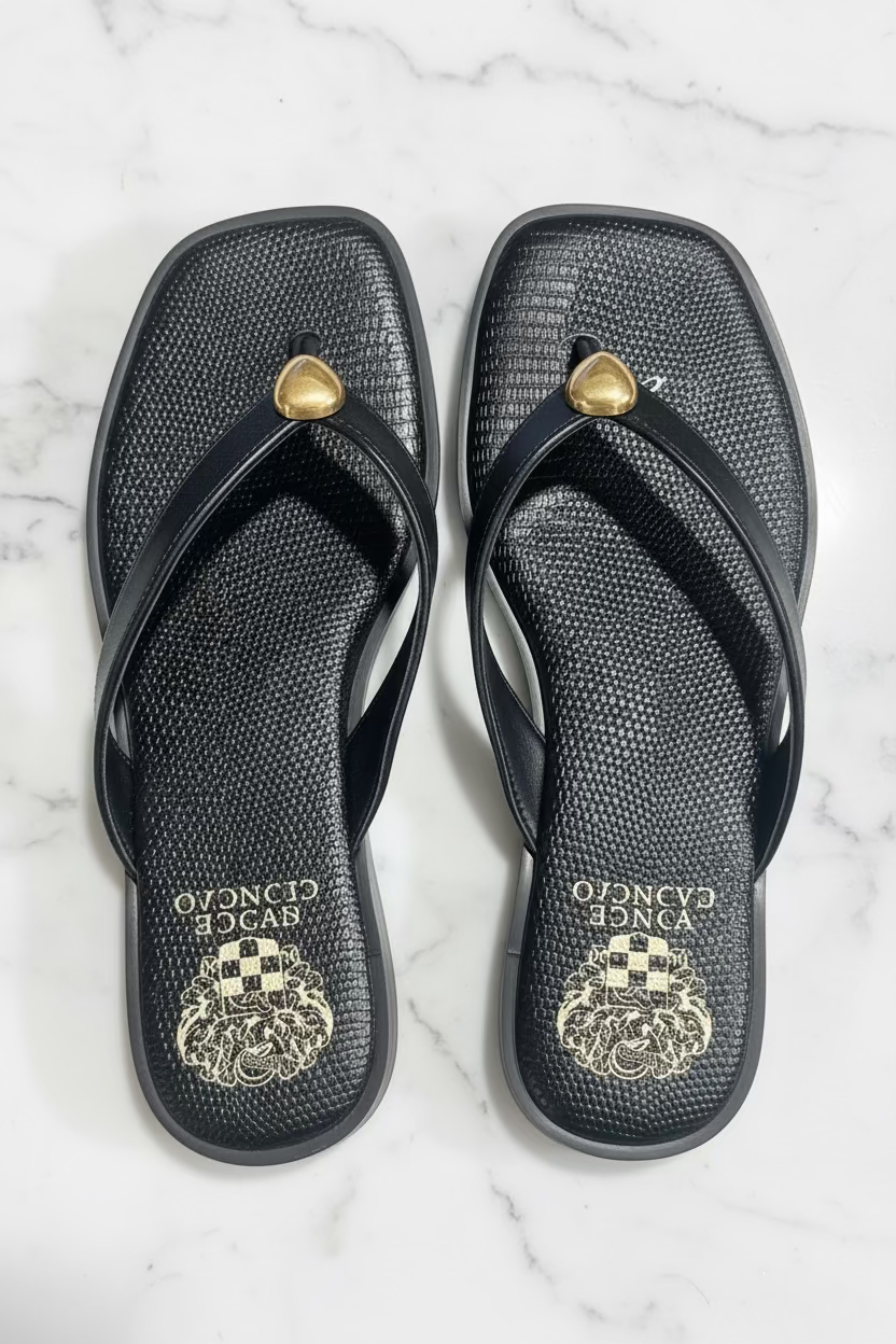NEW!! Authentic Vince Camuto Women Sandals Size 8