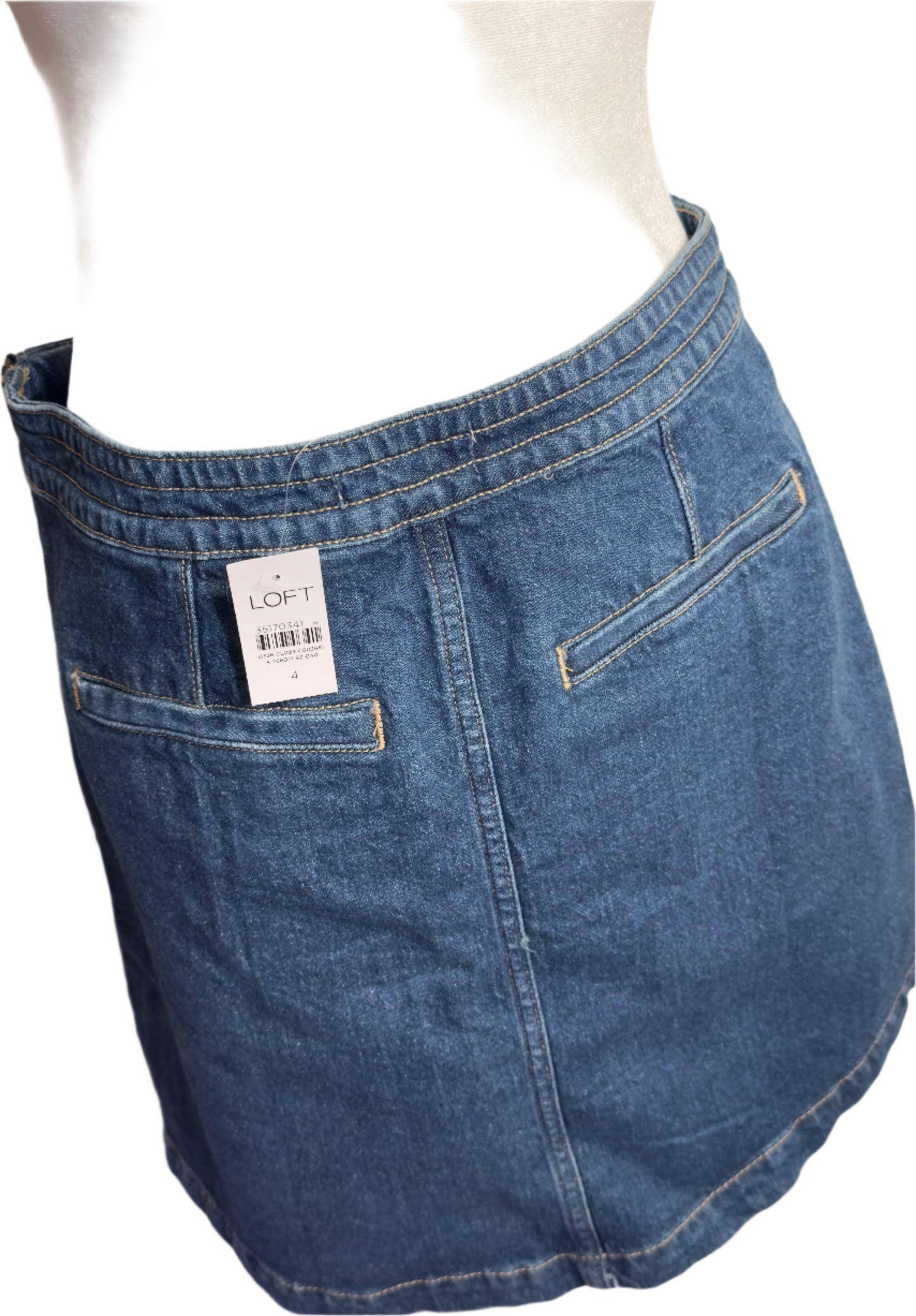 NEW!! Authentic Women Denim Patch Pocket Mini Skirt Size (4)