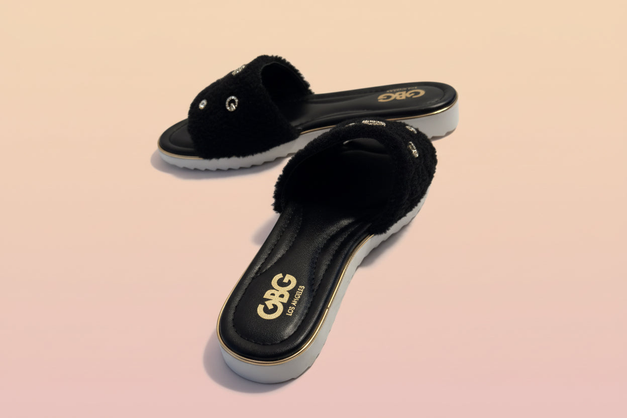NEW!! GBG Los Angeles Sandals 7